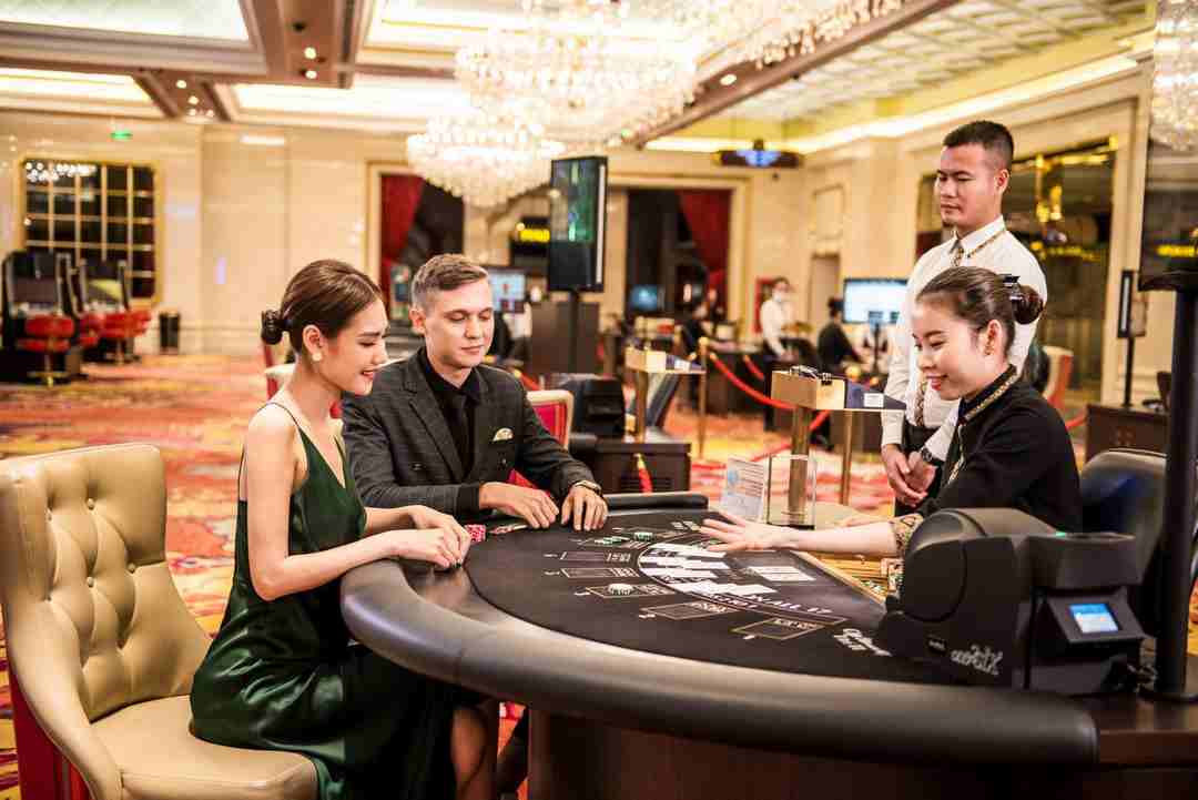 Queenco Hotel and Casino - Chất lượng phục vụ khách hàng vô cùng tốt
