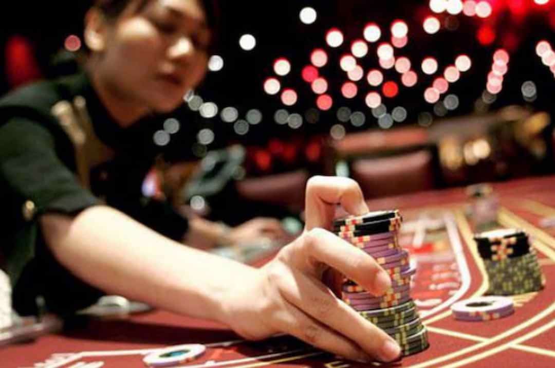 Khách chơi muốn tham gia tại NagaWorld Casino phải trên 18 tuổi